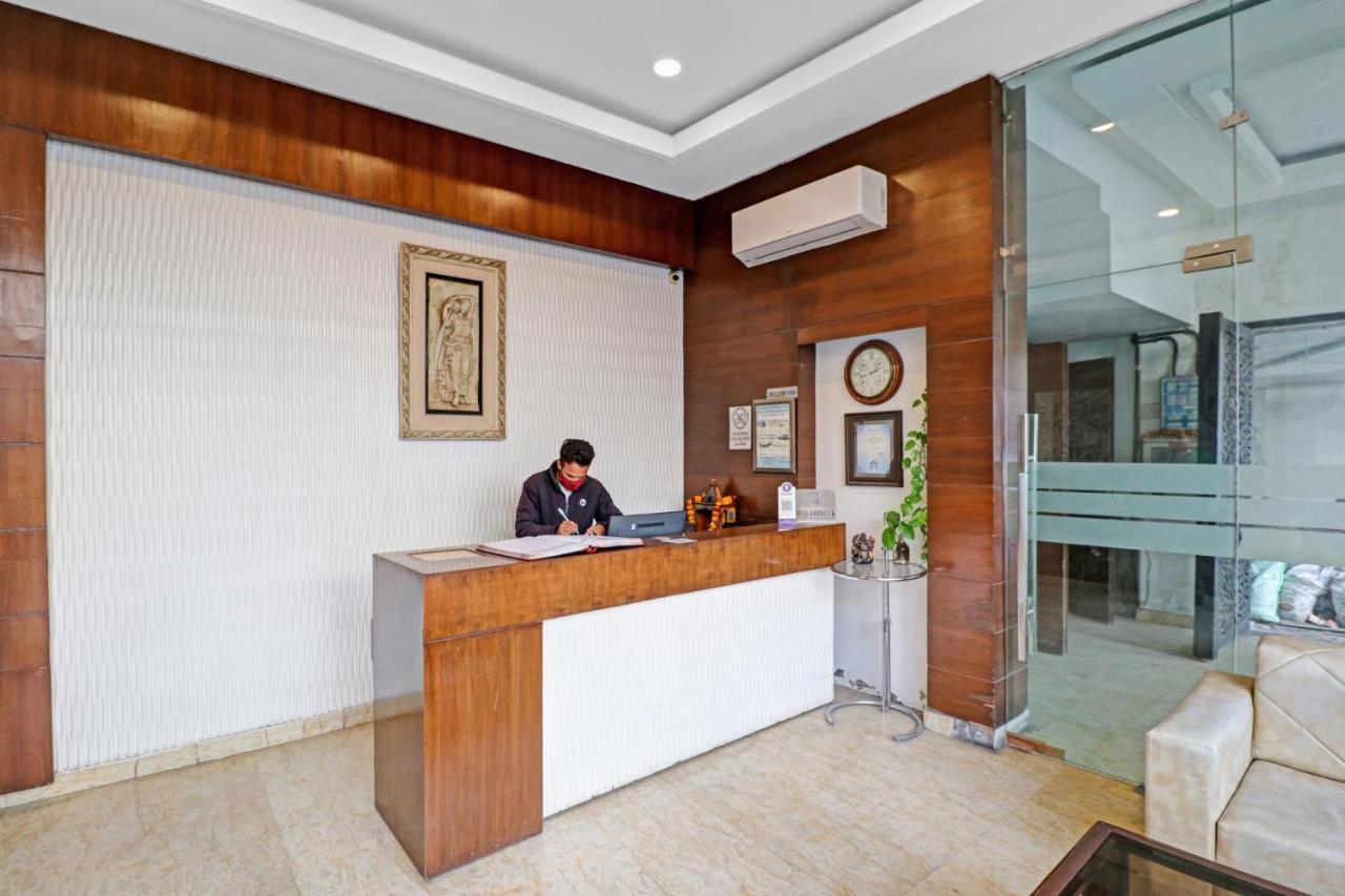 ניו דלהי Airport Hotel Goodluck מראה חיצוני תמונה