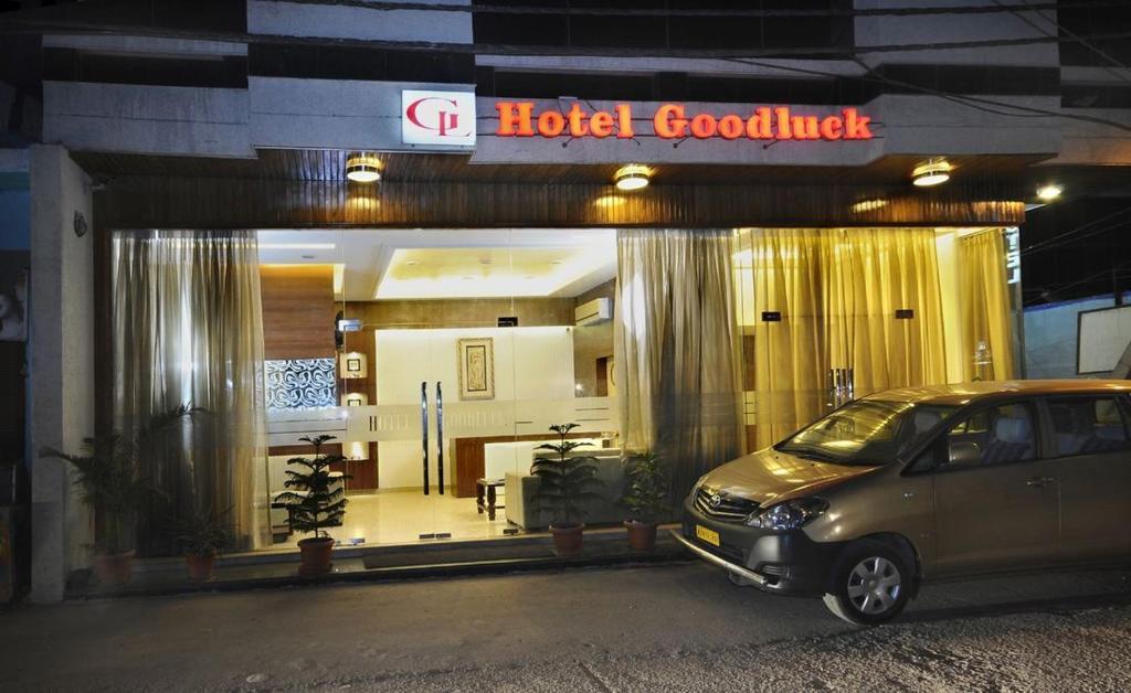 ניו דלהי Airport Hotel Goodluck מראה חיצוני תמונה